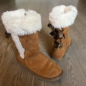 Girl’s Furry Boots